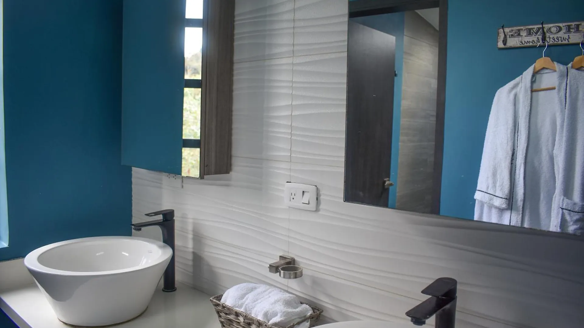 Onirico Luxury Hotel Medellin Campsite